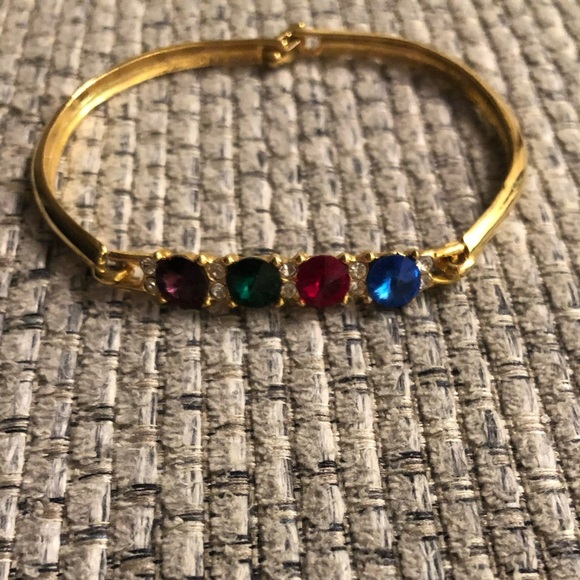 Tacoa Crystal Bracelet With Five Crystal Stones With Gold Tone - Picture 1 of 5